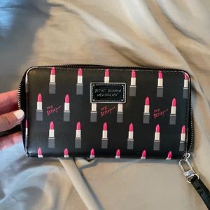 Lipstick Betsy Johnson